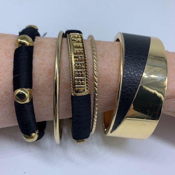 Jewelry - 5 piece Bracelet Set
